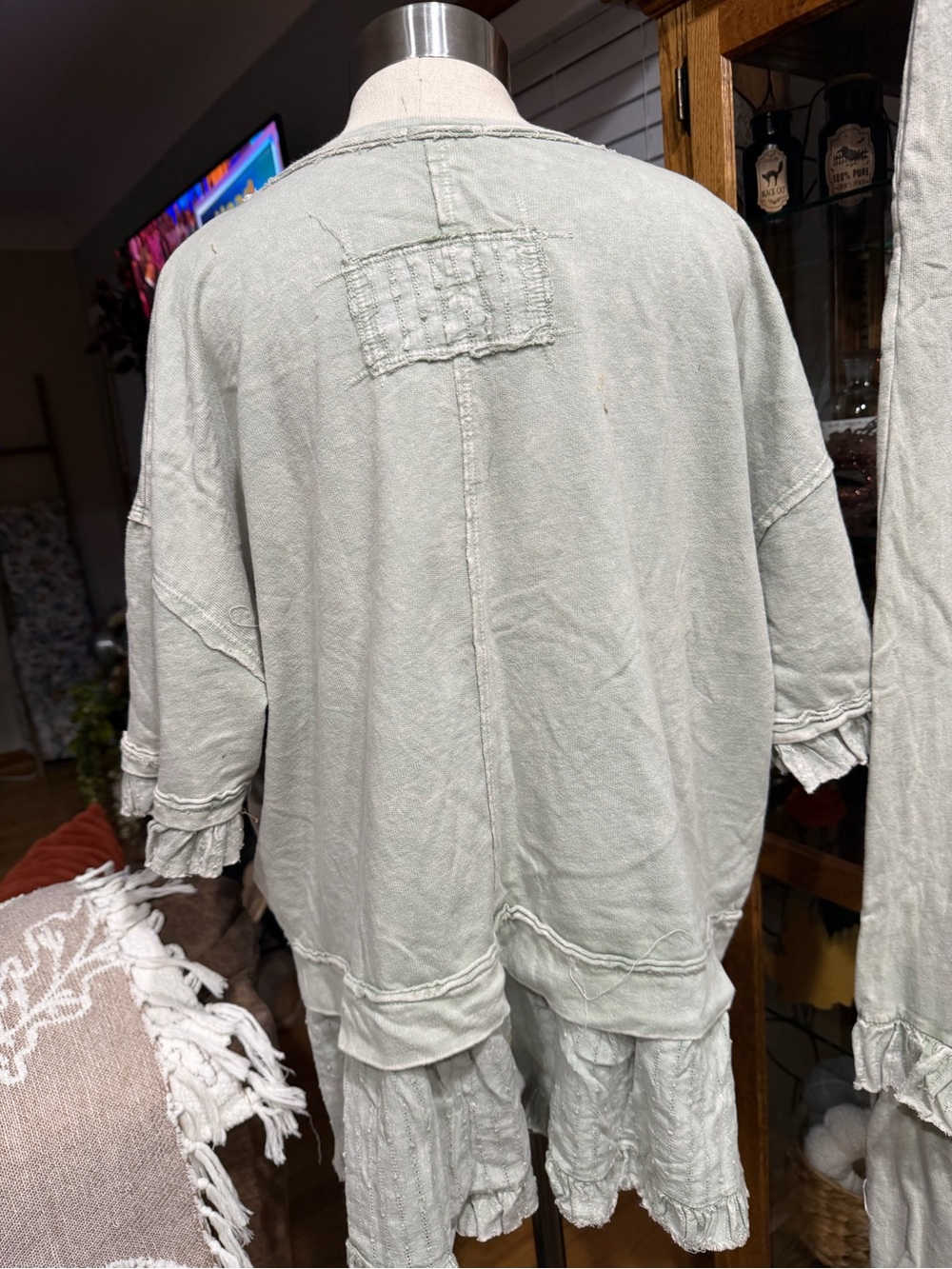 Light Sage Ruffle Set - Picture 4 of 10